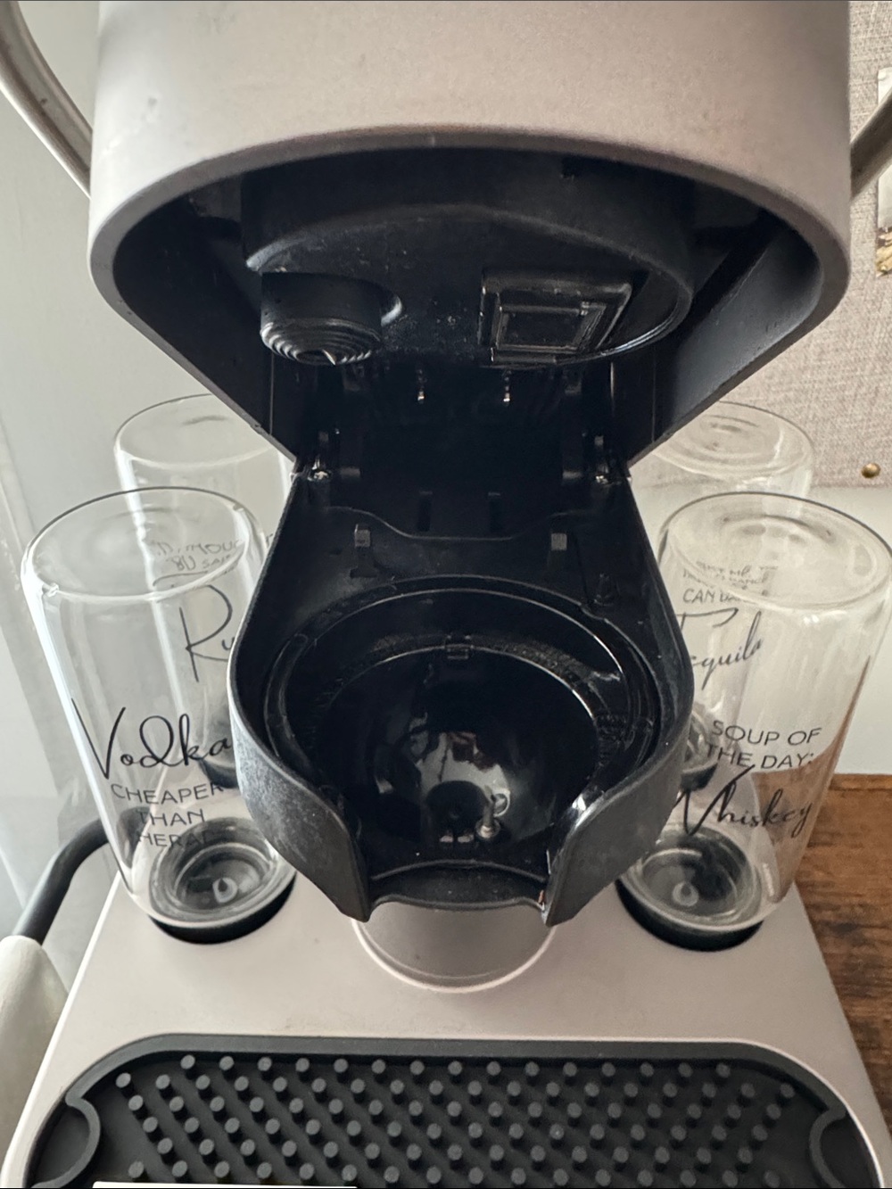 BARTESIAN COCKTAIL MAKER - Picture 9 of 10